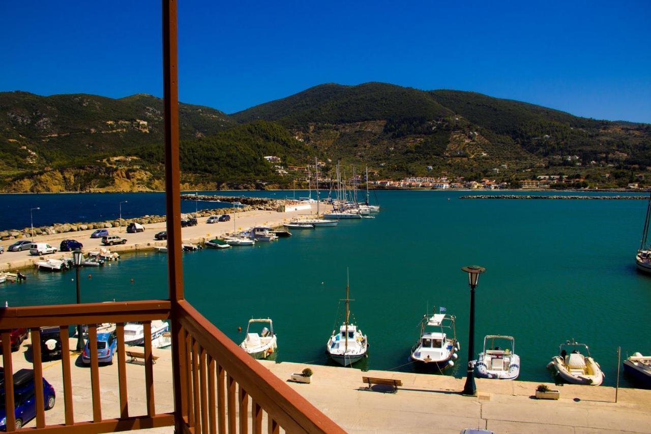 Georgios L Hotel Skopelos Town Exterior photo