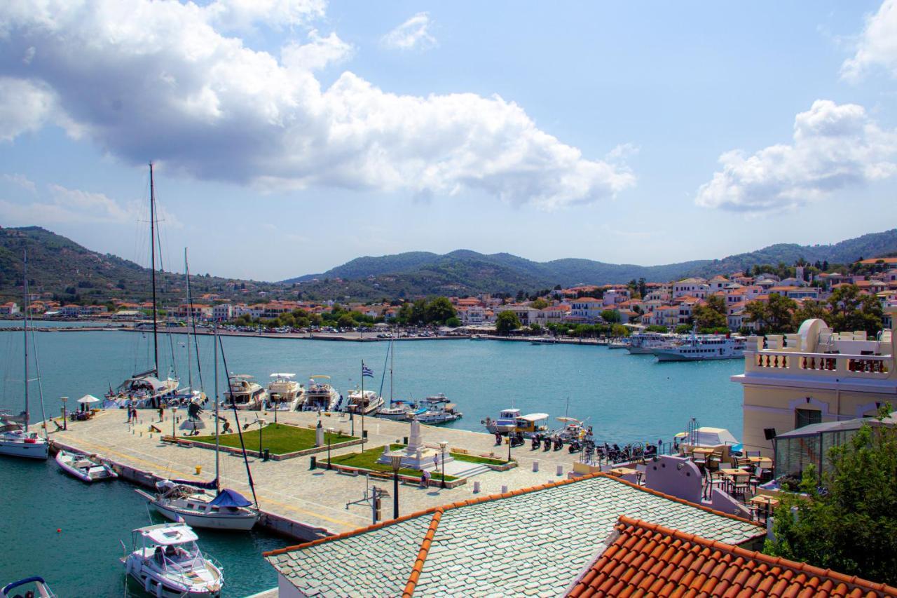 Georgios L Hotel Skopelos Town Exterior photo