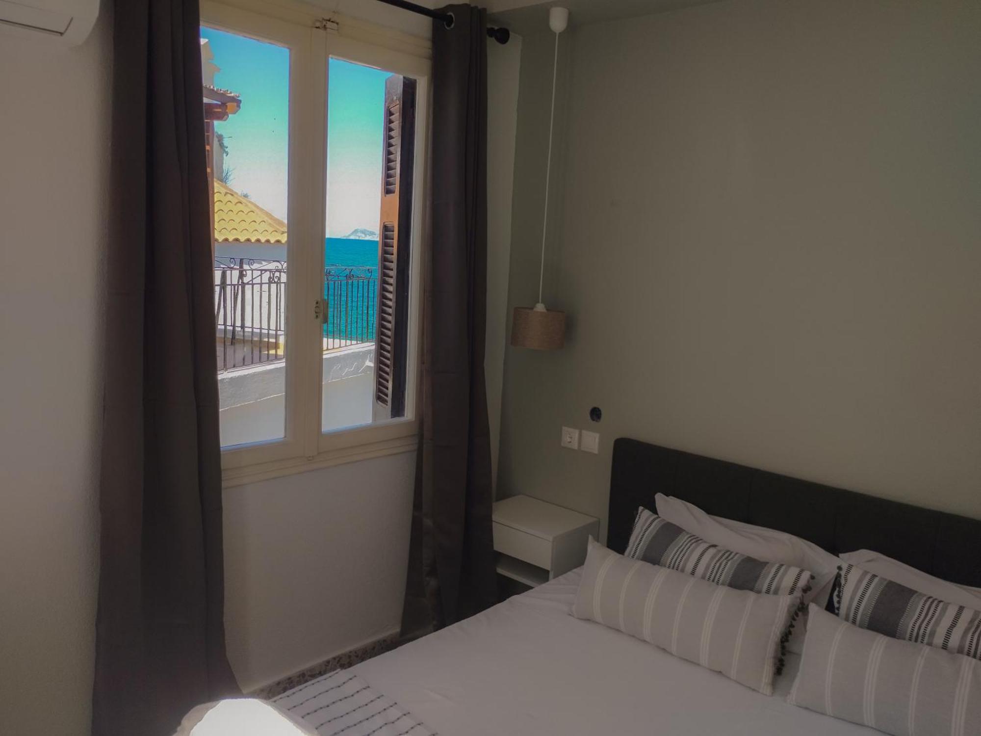 Georgios L Hotel Skopelos Town Exterior photo